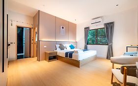 เซลินา เพลซ